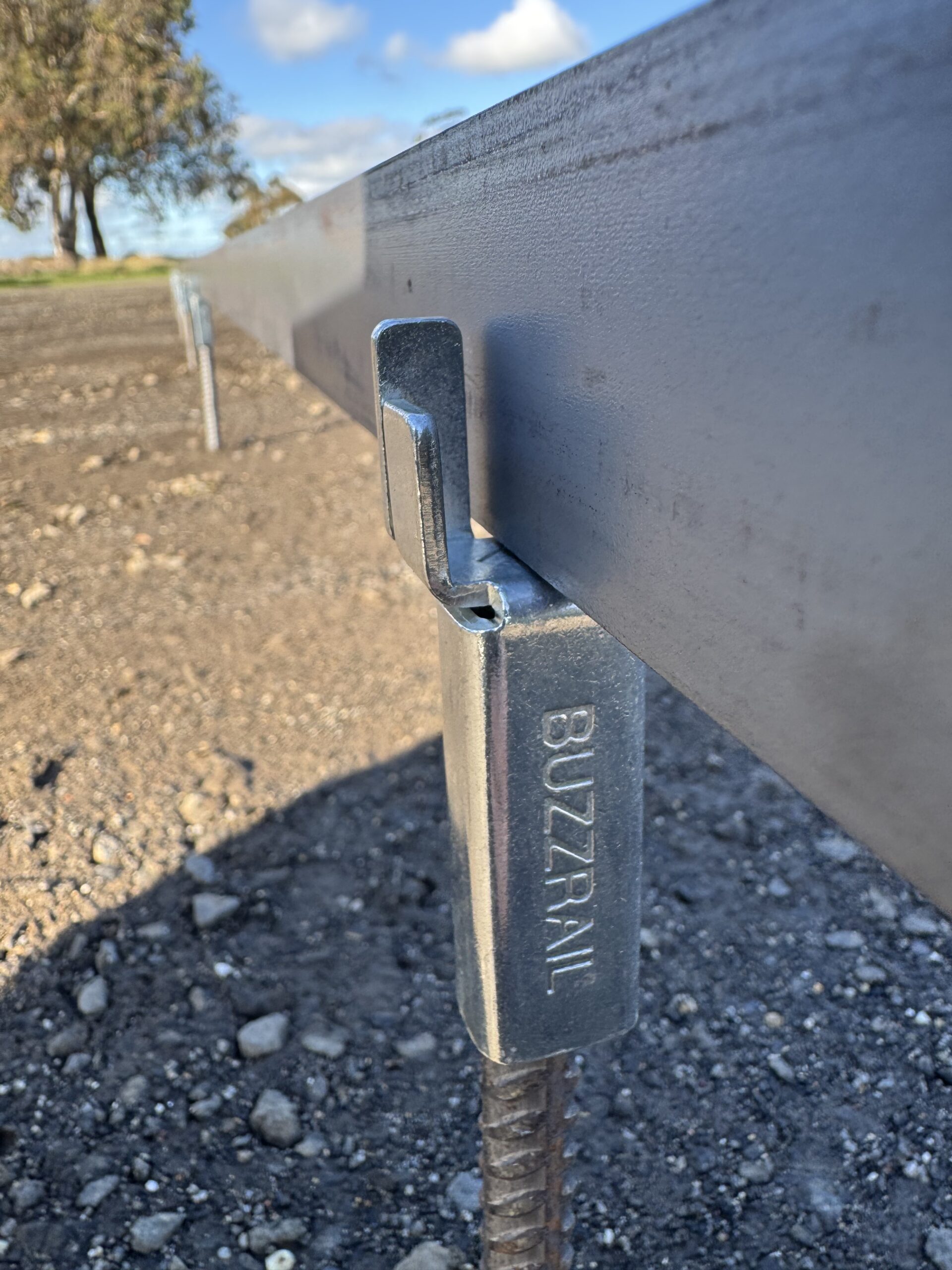 Buzzrail Screed Rail Chairs - Image 2